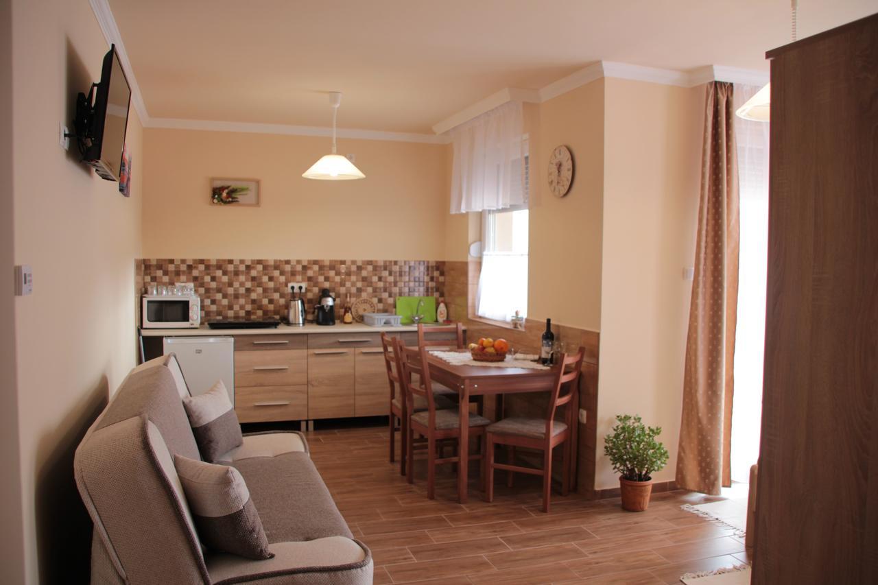 Imola Es Andrea Apartmanhaz 2 Hajdúszoboszló 외부 사진