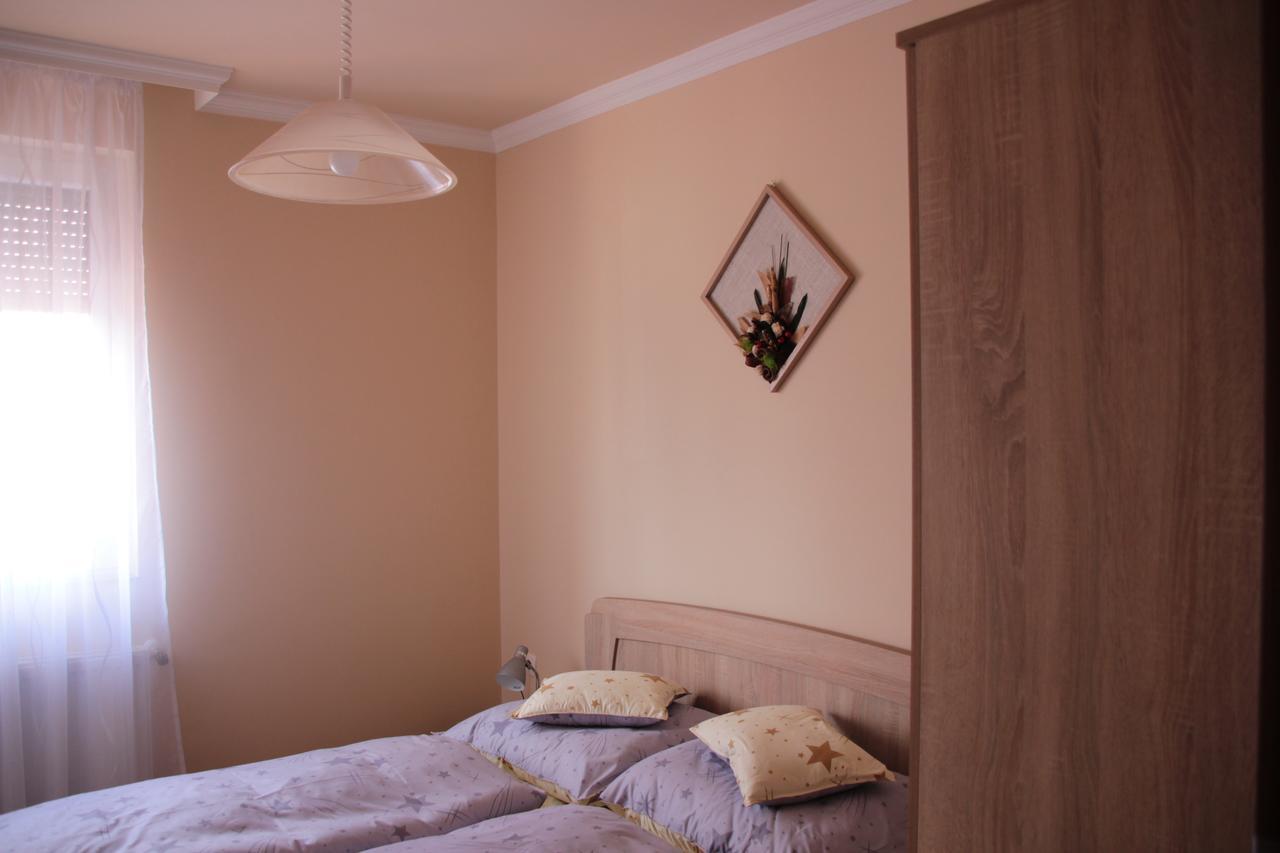 Imola Es Andrea Apartmanhaz 2 Hajdúszoboszló 외부 사진