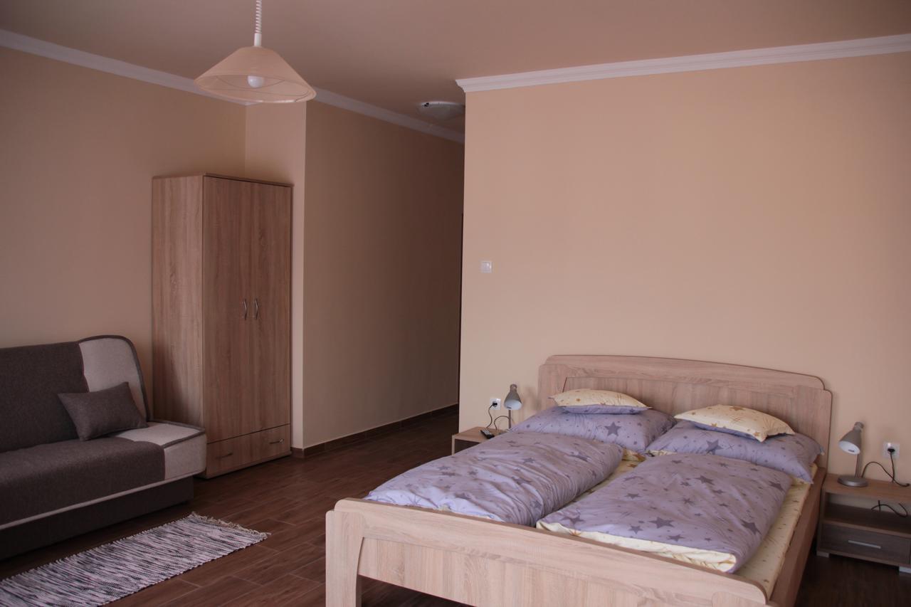 Imola Es Andrea Apartmanhaz 2 Hajdúszoboszló 외부 사진
