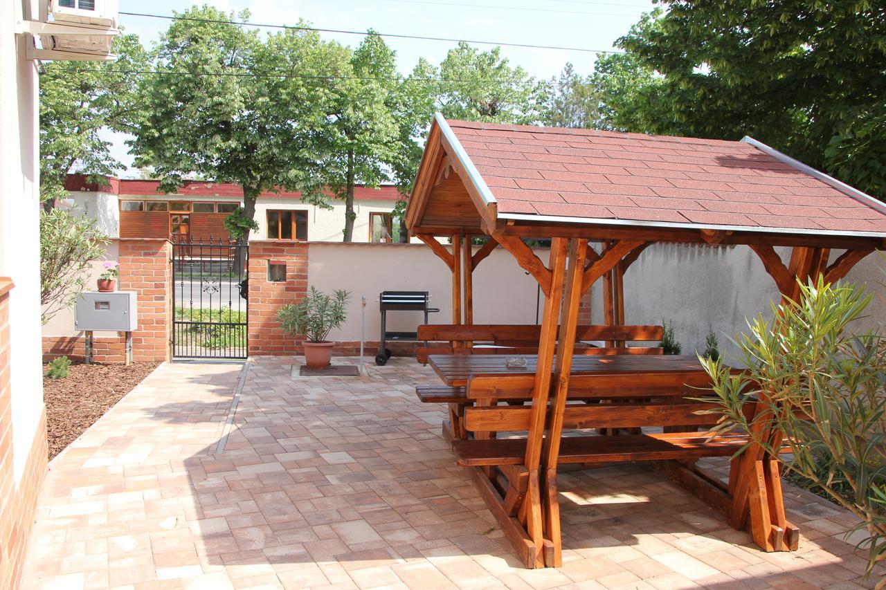 Imola Es Andrea Apartmanhaz 2 Hajdúszoboszló 외부 사진
